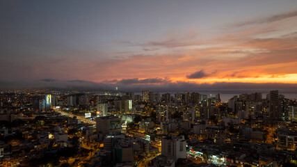 Atardecer al sur de Lima