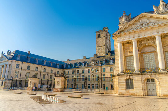 Palace of the Dukes and Estates of Burgundy with Tour Philippe le Bon tower building on Place de la Liberation square in Dijon city historical centre, Dijon old town, Bourgogne-Franche-Comte, France