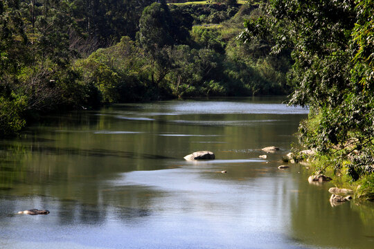 Umbizane River. Southbroom is situated between Ramsgate to the north and Marina Beach to the south, and is bounded by the uMbizane River to the north and the Kaba River to the south.
