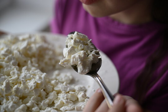 Cottage cheese. Cheese. Healthy food. Food for children. Breakfast. Cheese plate.