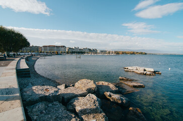 Obraz premium Lakeside promenade at Bains des Pâquis Geneva