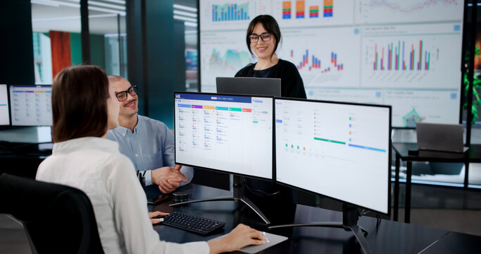 Top Business Team Manages Payroll, HR