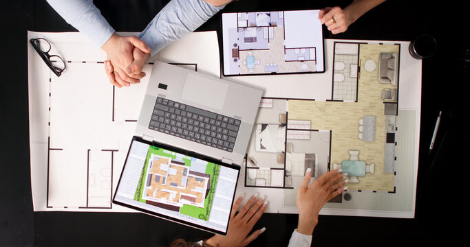 Family Meeting With Real Estate Consultant