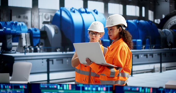 Compliance Inspector Conducts OSHA Inspection At Power Plant Site