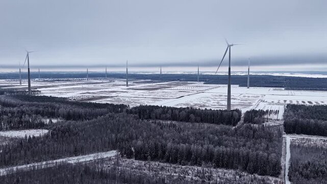 Piiparinm&auml;ki wind farm in central Finland, green electricity production