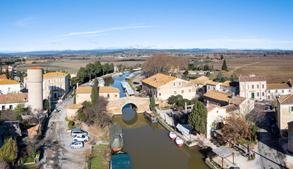Panorama aérien du Somail dans l'Aude en occitanie. © William Carlier