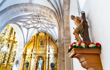 Obraz premium Details of the interior of the Church of San Sebastian in Reinosa, in the Campoo-Los Valles region, Cantabria, Spain, Europe