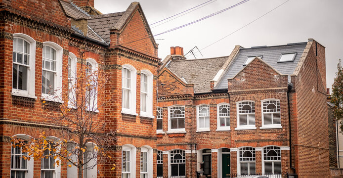 Fulham Hammersmith- Victorian Terraced Houses London &ndash; Classic Red Brick Residential Row in Urban Neighborhood