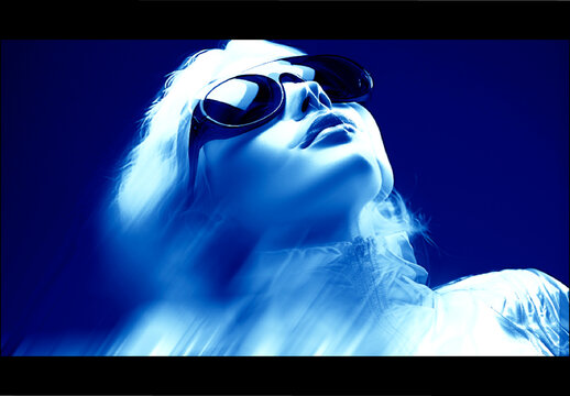 Smudged Psychedelic Gradient Photo Effect
