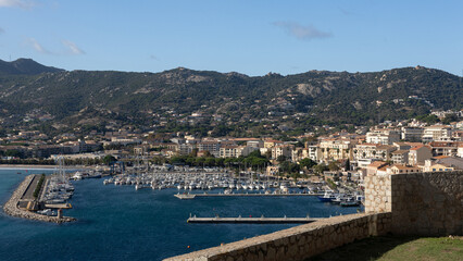 Fototapeta premium Vue sur Calvi depuis la citadelle
