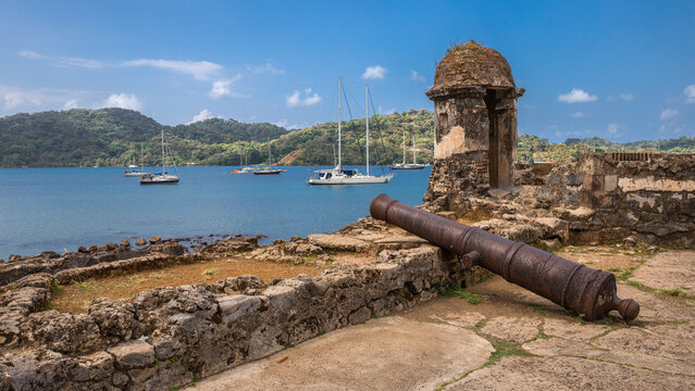 The ruins of the old spanish fort with the guns - Portobelo, Panama