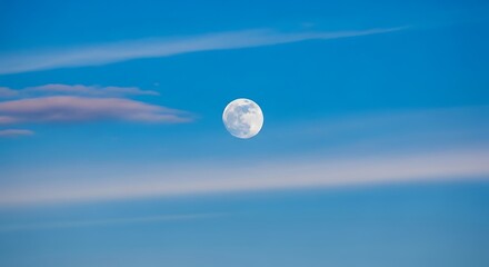 Obraz premium Full Moon in Clear Blue Sky.