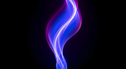 Obraz premium Vibrant blue and purple abstract light trail on black background