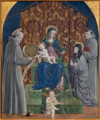 Fotobehang Jezus Christus VIGEVANO, ITALY - JANUARY 18, 2026: The painting of Madonna with the St. Bernardine, Clare and blessed Cristoforo Maccasoli in the Cathedral of St. Ambrose by Macrino d'Alba (1502).   © Renáta Sedmáková
