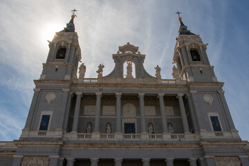 Fototapeta premium Madrid, Spain: Catedral de Santa María la Real de la Almudena