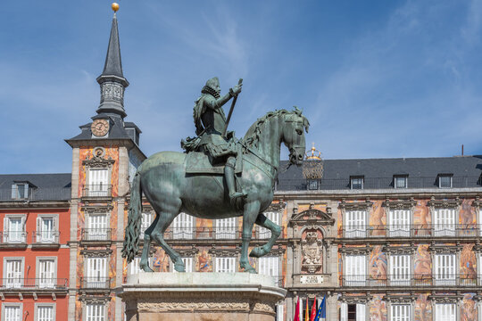 Madrid, Spain: Estatua de Felipe III, Plaza Mayor