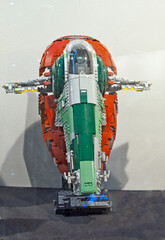 Obraz premium Star Wars Slave I Spaceship Model Display