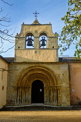 Fototapeta premium Romanesque entrance of San Pelayo Abbey in Arenillas de San Pelayo