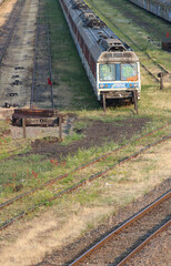 trains &agrave; l'abandon dans un cimeti&egrave;re de trains &agrave; Vesoul