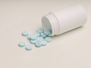 Round tablets or pills 