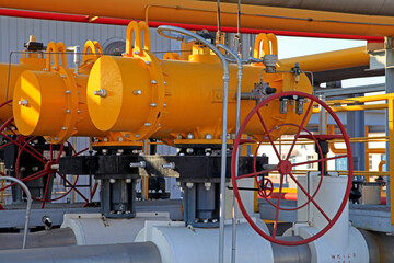 The pipe and valve oil fields