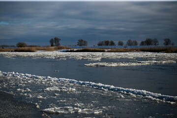 Frozen Oder River near Küstrin (Kostrzyn nad Odrą) in winter © Ulf Schumann