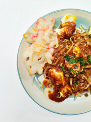 Mouthwatering Indonesian Kupat Tahu Street Food