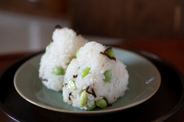 おにぎり、枝豆、昆布、枝豆と昆布、