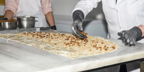 Nokul, a Turkish sweet pastry.