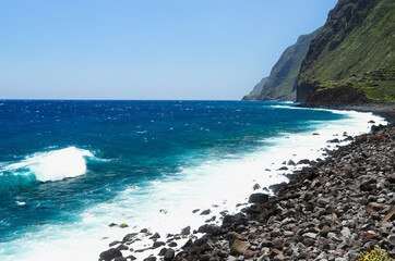 Madera wybrzeże Oceanu Atlantyckiego skaliste plaże