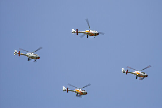 Patrulla Aspa Eurocopter EC-120B Formation Air Force Display Seville