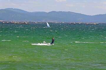 Kitesurfing on the island of Arousa, Galicia, Spain November 14, 2025 © GenadiyGM