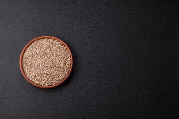 Shelled sunflower seed kernels, salted, roasted, or raw, are a healthy ingredient. Sunflower seeds