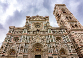 Fototapeta premium Cathedral of Saint Mary of the Flower (Cattedrale di Santa Maria del Fiore) or Duomo di Firenze, Florence, Italy