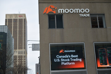 Naklejka premium exterior of Moomoo Store, a finance broker, located at 95a Bloor St W, Toronto
