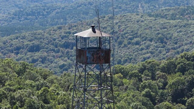 Devil's Knob Fire Tower Structure, Ozark National Forest In Arkansas - Drone Ascending