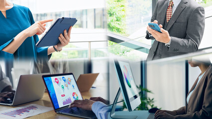 Obraz premium 様々なデジタルデバイスを使う人々のコラージュ映像