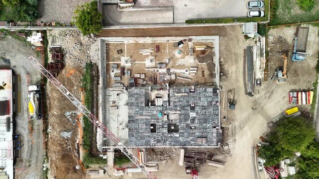 drone, immagini di cantiere in costruzione in citt&agrave;. Campania. Italia