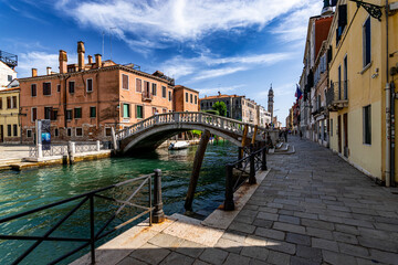 Naklejka premium View of the canals of Venice (Italy)