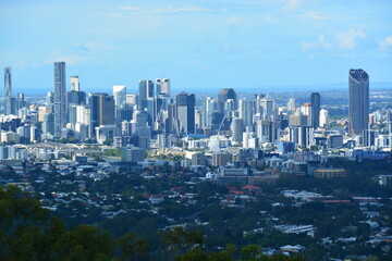 Fototapeta premium オーストラリア マウントクーサ（Mount Coot-tha）からのブリスベンの街並み