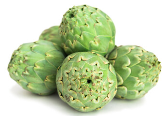 Obraz premium green artichokes on white background