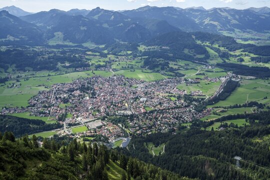 Aerial view, paragliding flight, view of Oberstdorf and the Allg&auml;u Alps, Oberallg&auml;u, Allg&auml;u, Bavaria, Germany