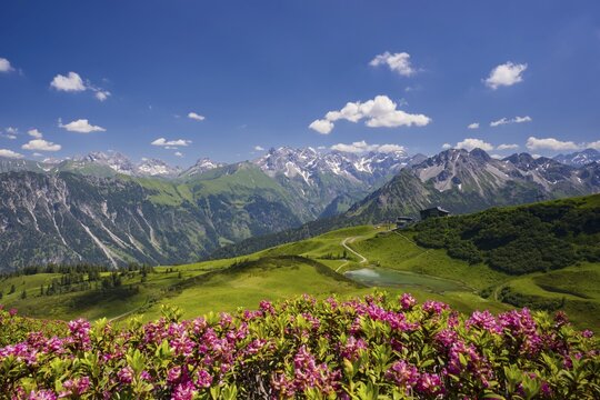 Panorama from Fellhorn, central main ridge of the Allg&auml;u Alps, Allg&auml;u, Bavaria, Germany