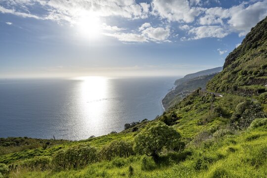 Coast near Madalena do Mar, Miradouro Trigo de Negreiros ou Moledos viewpoint, coastal landscape, Madeira, Portugal