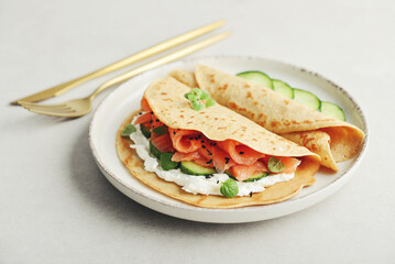 Oatmeal pancakes with slightly salted salmon