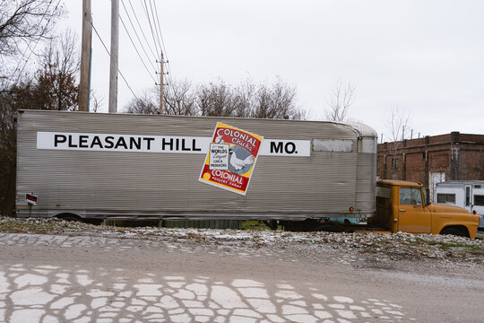 A Vintage Poultry Transport Truck Parked in Pleasant Hill, Missouri December 2025