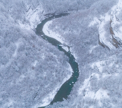 river in wnter