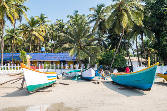palolem beach on a sunny day, india	