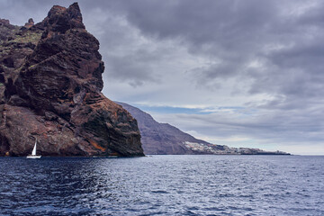 Los Gigantes cliffs and town