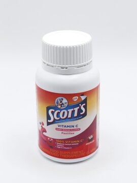 Scotts vitamin c mixed berries flavour pastilles in Manila, Philippines